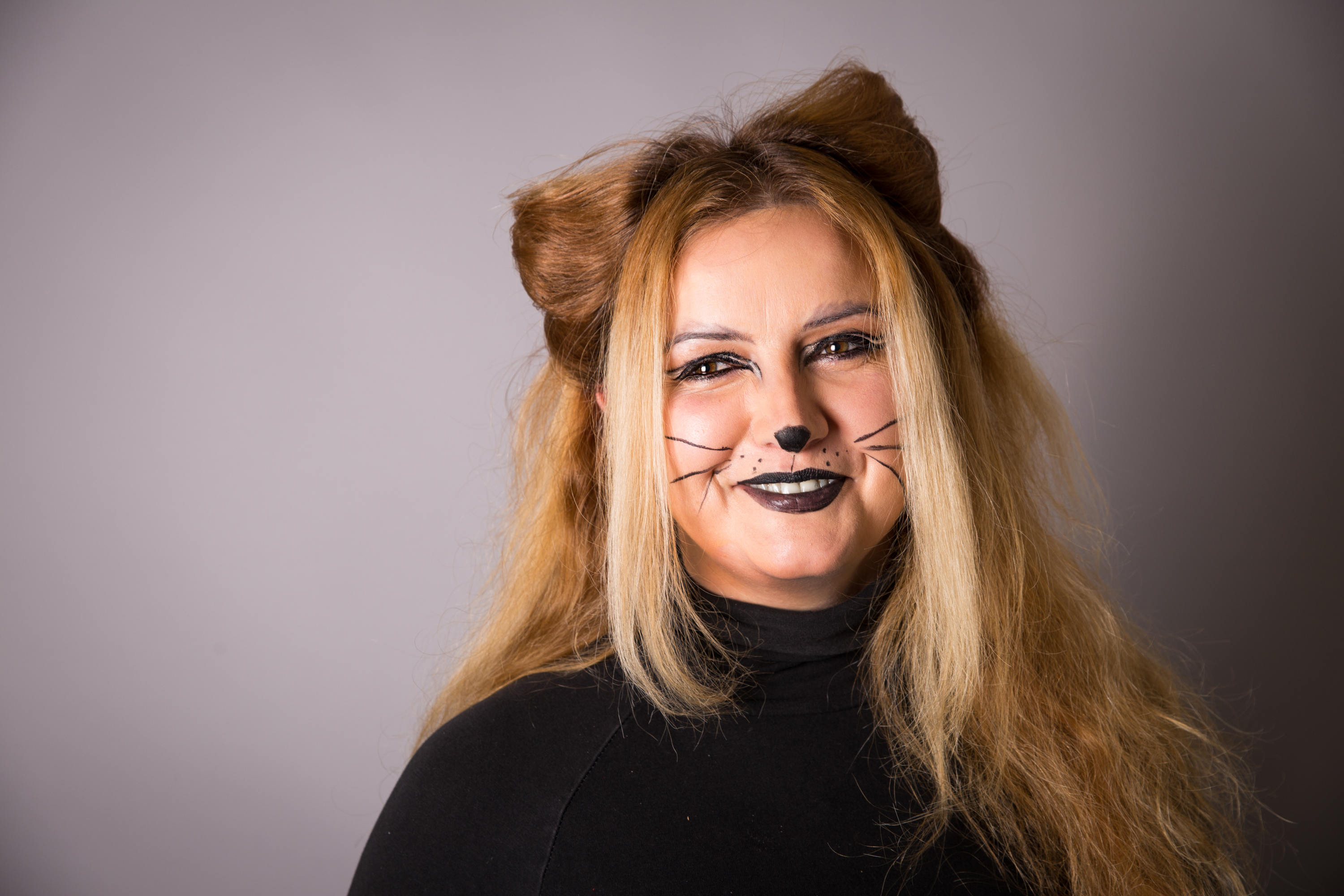 Meow! Catwoman photoshoot - Alisa Nemova